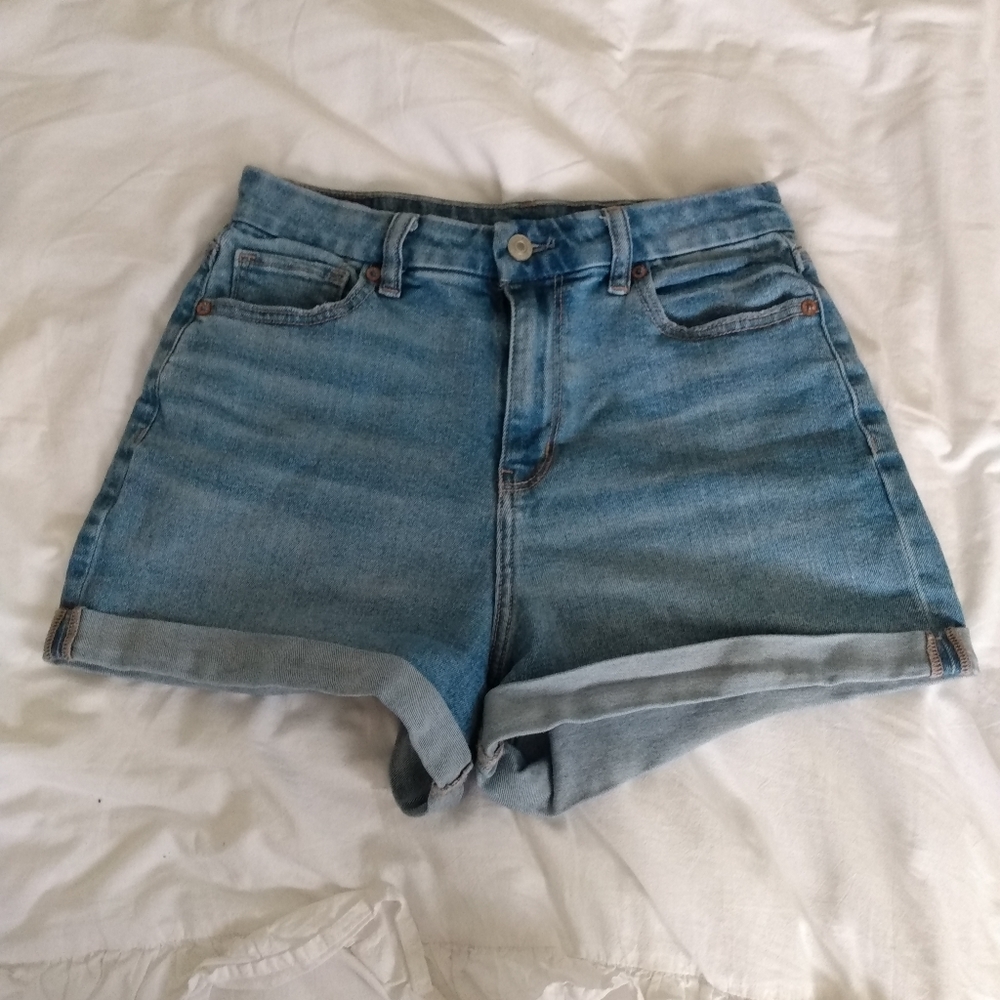 American Eagle Stretch High-Waisted Jean Shorts Size 4